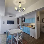 2 Camere,complet Utilat,cu Balcon Si La Mare-zoorba شقة Năvodari