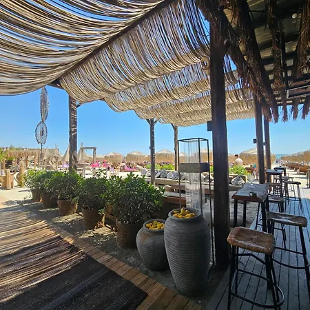 Modern 2 Camere,complet Utilat,cu Balcon Si La Mare-zoorba * Năvodari