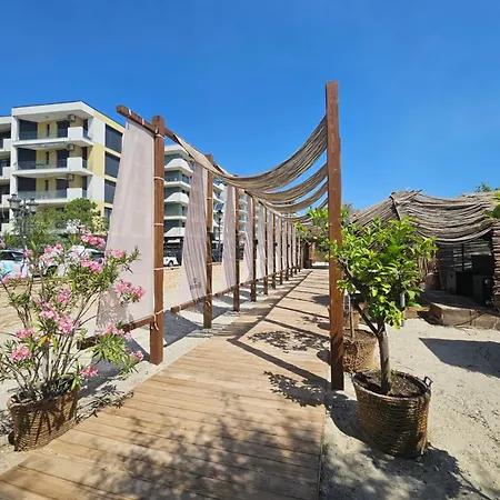 2 Camere,complet Utilat,cu Balcon Si La Mare-zoorba شقة