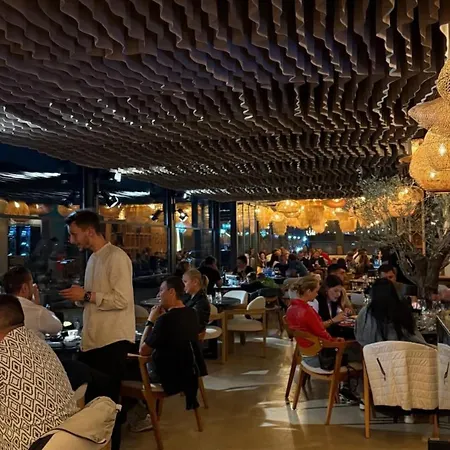 Apartman Modern 2 Camere,complet Utilat,cu Balcon Si La Mare-zoorba *