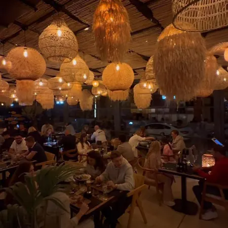 Apartman Modern 2 Camere,complet Utilat,cu Balcon Si La Mare-zoorba Năvodari